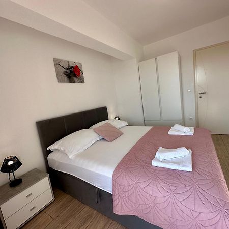 Apartmani Josipa Baška Voda Exterior foto
